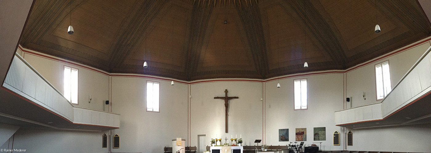 Lutherkirche Innenraum headerhintergrund